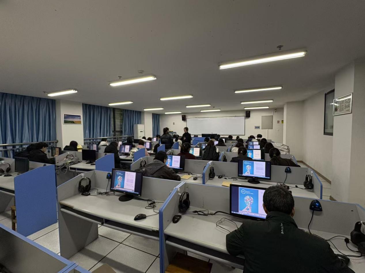 外国语学院吉首校区顺利开展开学第一周教学检查工作